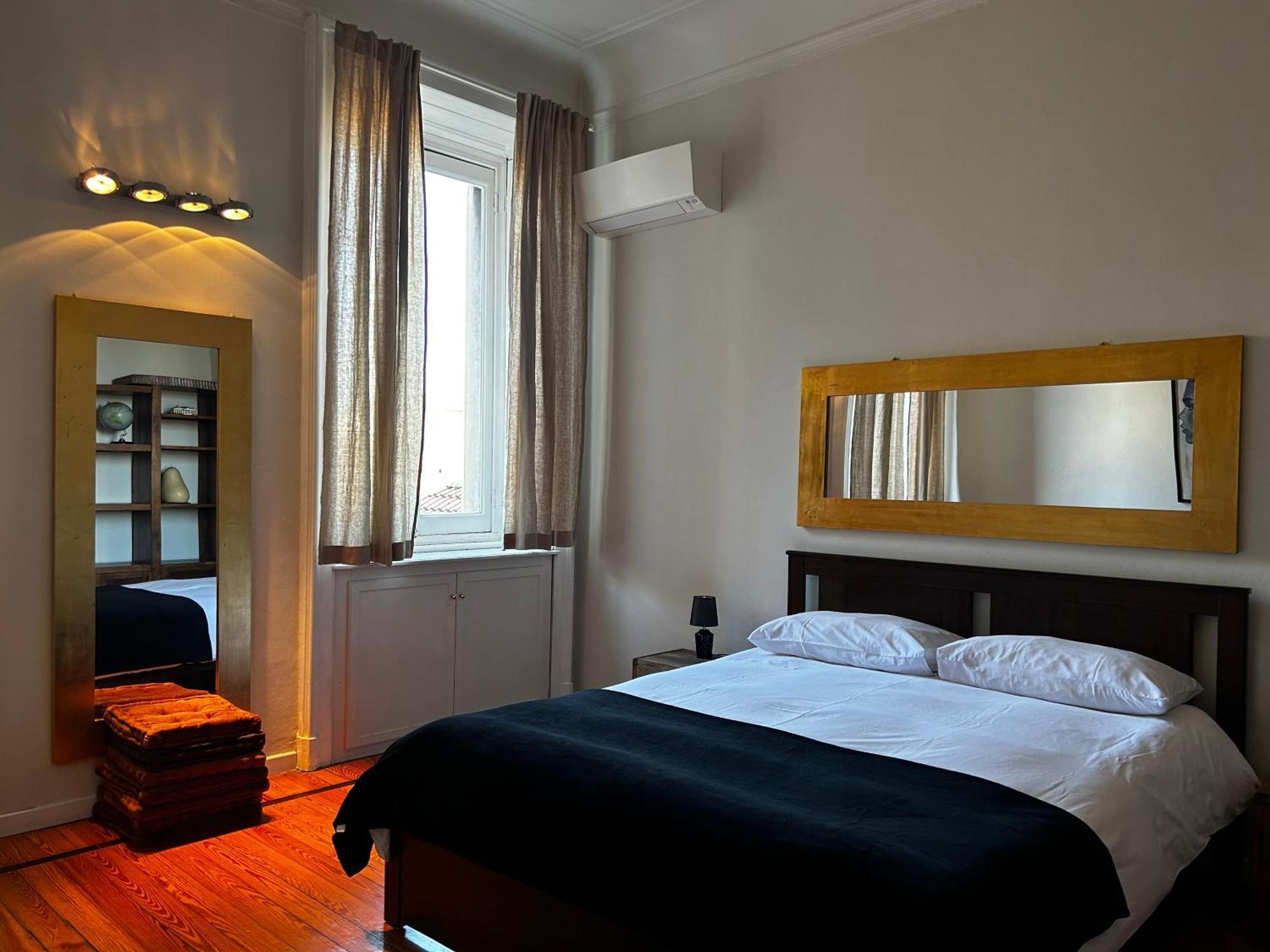 Apartmán Sant'Ambrogio With Charme Milán Exteriér fotografie